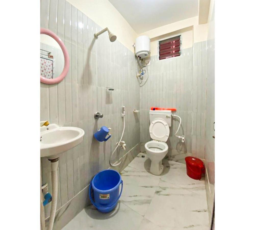 Hotel Ilora By Wb Inn Tarapith Exterior foto